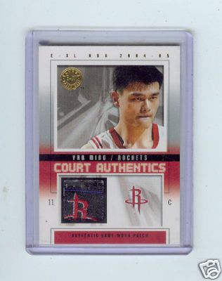 04-05 E-XL COURT AUTHENTICS AUTHENTIC YAO MING  - Fleer.JPG