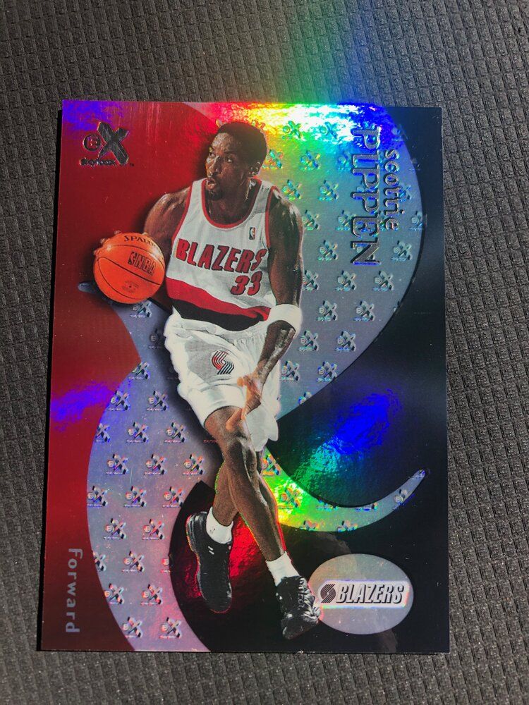 1999-00 Skybox E-X #44 - Scottie Pippen.jpeg