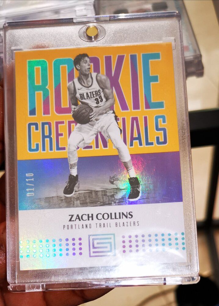 2017 statu rookie credentials gold 1of10 zach collins.jpg