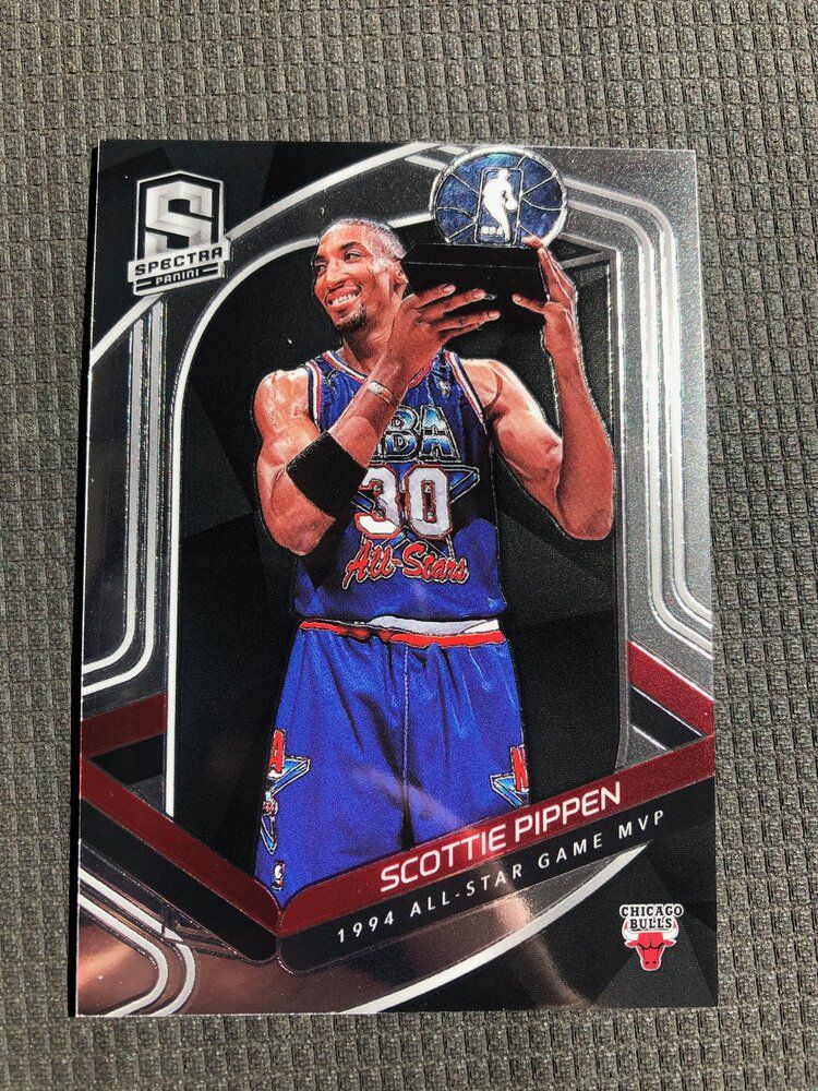 2019-20 Panini Spectra #159 Spectracular Performances Scottie Pippen.jpeg