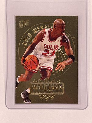 Base - Ultra - 1995-96 - Gold Medallion - Michael Jordan.jpg