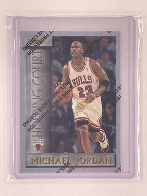 Insert - Holding Court - Topps - 1996-97 - Michael Jordan.jpg