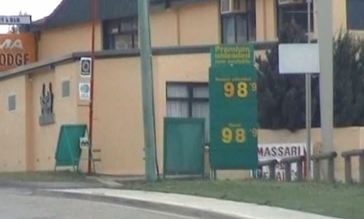 petrol2002.JPG